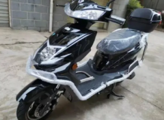120公里的全新72付35安 雅迪電動車